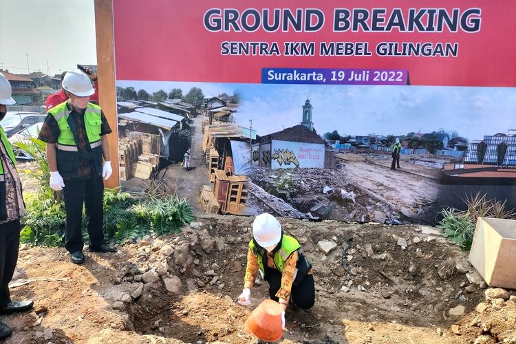 Pembangunan sentra industri kecil menengah (IKM) di Kota Solo, Jawa Tengah, mulai digarap, Selasa (19/7/2022).