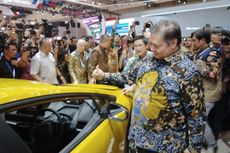 Airlangga Hartarto Kasih Jempol buat Toyota Prius Kuning