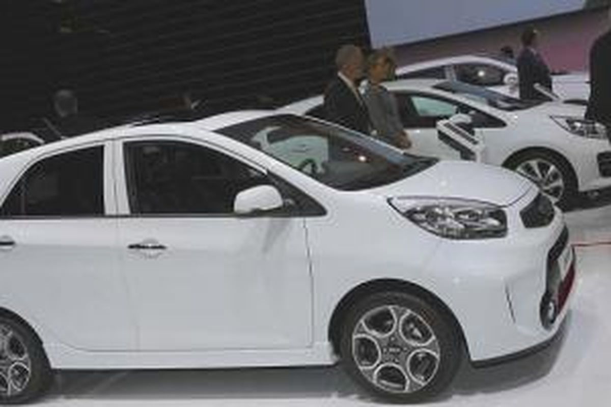 Kia Picanto facelift di Geneva Motor Show 2015