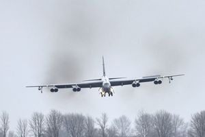 Pesawat Pengebom B-52 AS Jatuh, 8 Orang Dikhawatirkan Tewas