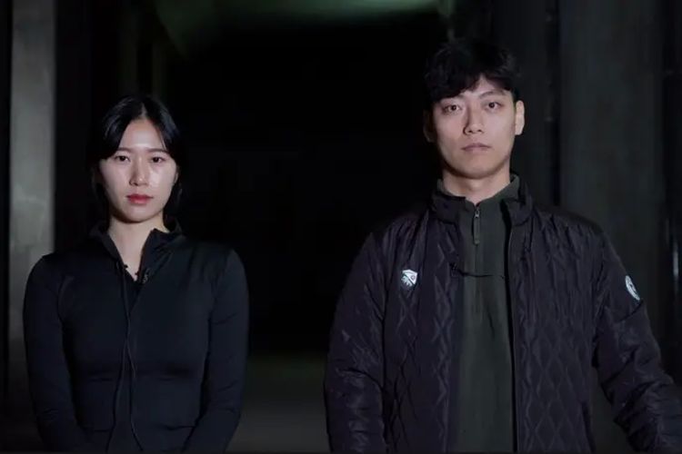 Park dan Kim termasuk ke dalam sekelompok kecil anak muda Korsel yang mempersiapkan diri untuk berperang. Jumlah kelompok ini terus bertambah.