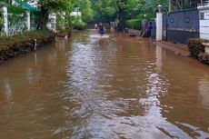 19 Rumah di Kemang Jaya Masih Tergenang Banjir