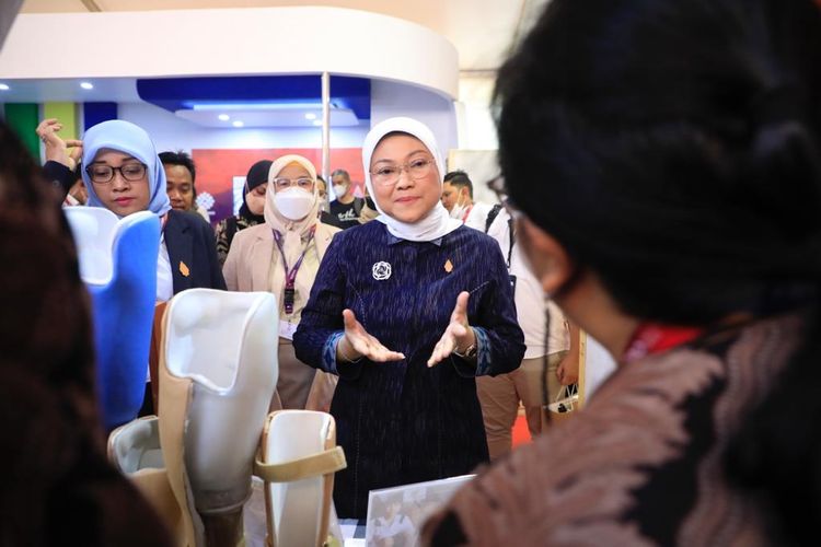 Menteri Ketenagakerjaan (Menaker) Ida Fauziyah dalam acara Exhibition G20 Labour and Employment Ministers Meeting (LEMM) di Badung, Bali, Senin (12/9/2022).
