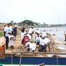 Suzuki Bersih-bersih Wilayah Konservasi Mangrove di Morotai
