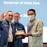 Ridwan Kamil Dapat Kejutan Kue dari Ketua Umum PAN