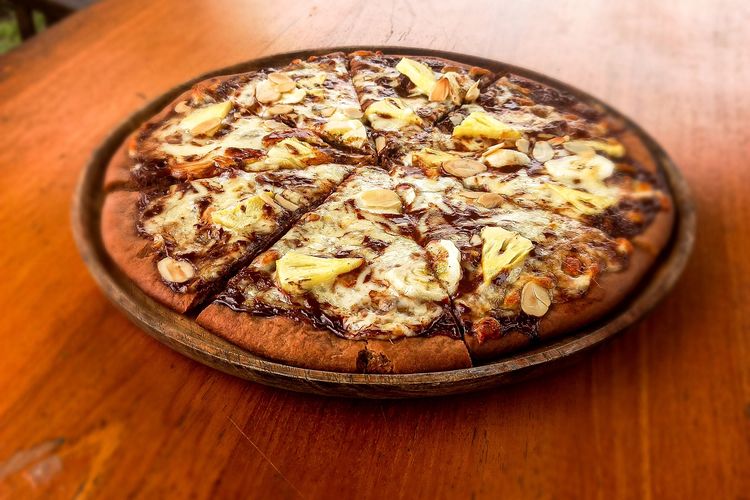 Pizza coklat, desa coklat bali