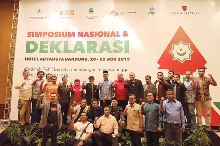 Gubernur Jawa Barat Ridwan Kamil menghadiri Deklarasi dan Simposium Forum Alumni Pelajar Islam Indonesia (FAPII) di Hotel Aryaduta, Kota Bandung yang digelar Rabu (20/11/2019) dan Kamis (21/11/2019).