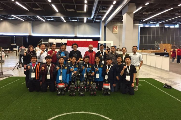 Tim Ichiro menjuarai kompetisi RoboCup 2018 di Kanada