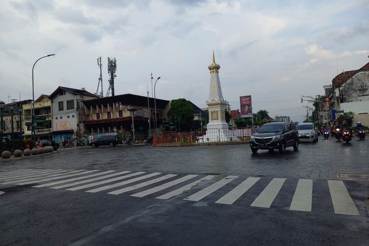 suasana Tugu Pal Putih Kota Yogyakarta, Selasa (26/4/2022)