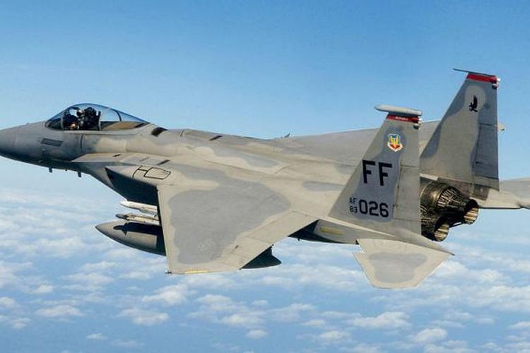 McDonnell Douglas F-15C-35-MC. Gambar diambil pada 7 Oktober 2007