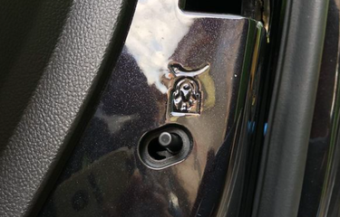 child safety lock pada mobil chevrolet