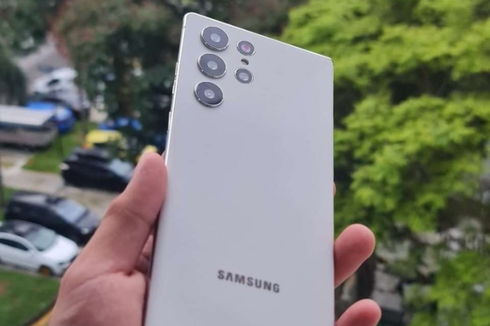 Ada Lubang di Sisi Bawah Samsung Galaxy S22 Ultra, Tempat Stylus S-Pen?