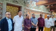 Koster Sebut Jumlah Truk ke TPA Suwung Berkurang 50 Persen Usai Tolak Sampah Organik