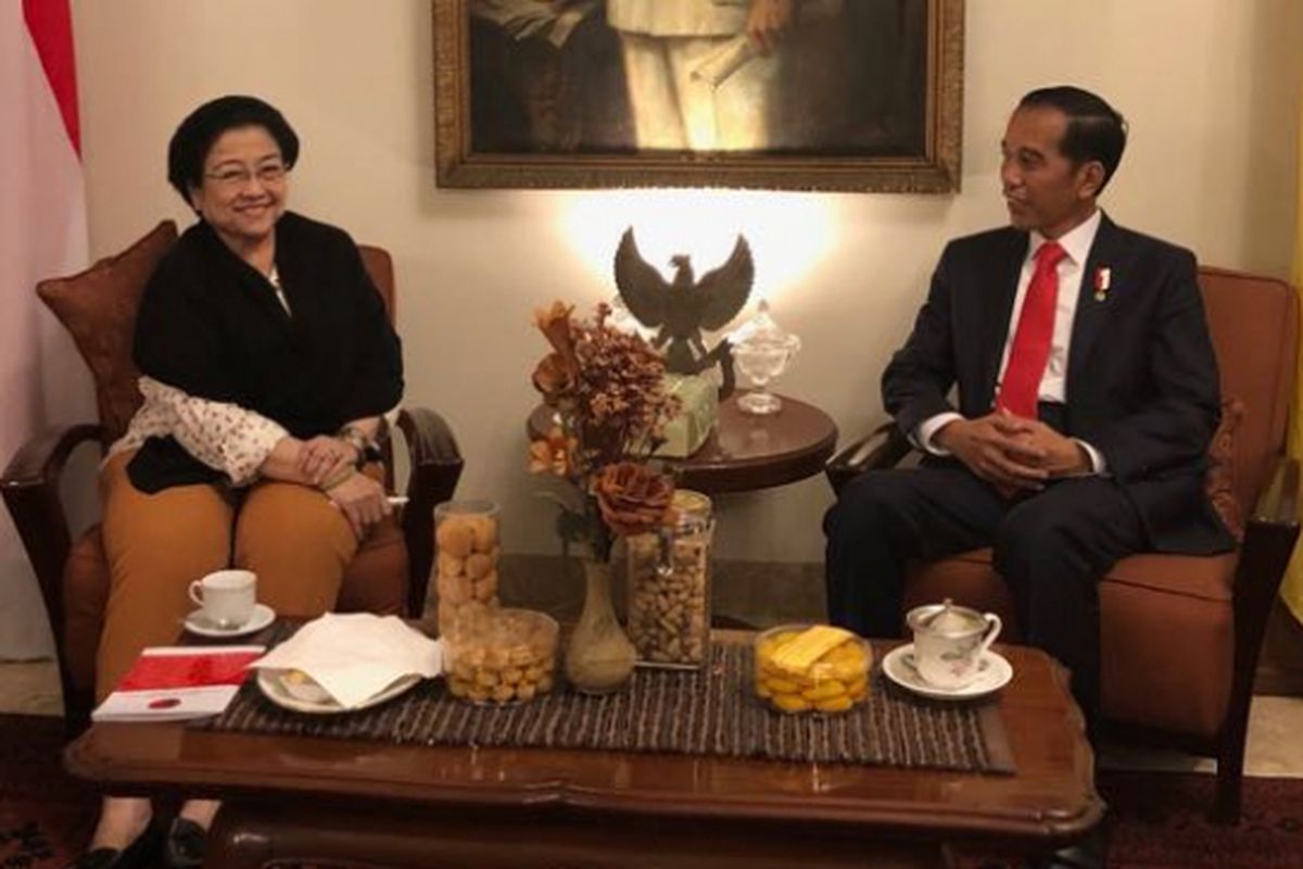Presiden Joko Widodo dan Ketua Umum PDI Perjuangan Megawati Soekarnoputri melakukan pertemuan di Istana Batu Tulis, Bogor, Jawa Barat, Selasa (20/2/2018) malam.