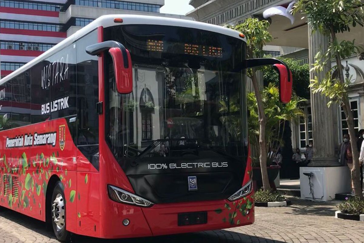 Bus listrik baru buatan PT Mobil Anak Bangsa (MAB) akan digunakan armada transportasi wisata Kota Semarang