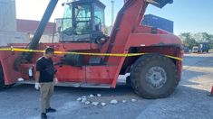 Pelindo Maumere Investigasi Kematian Karyawan Akibat Terlindas Reach Stacker