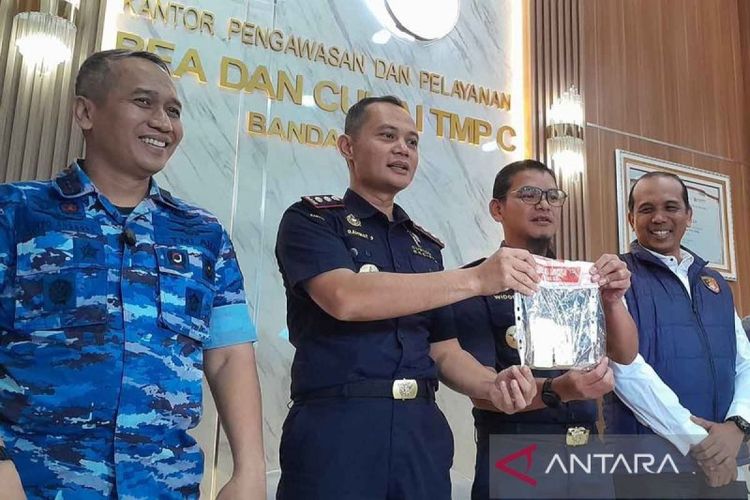 WN China Gagal Selundupkan Hampir 3 Kg Emas dari Aceh ke Malaysia, Ditangkap di Bandara