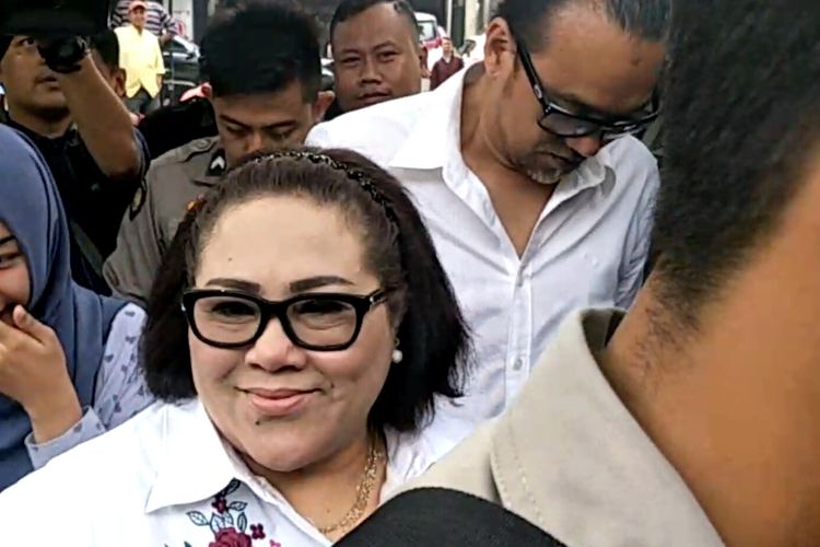 Komedian Nunung saat ditemui di Pengadilan Negeri Jakarta Selatan, Rabu (9/10/2019).