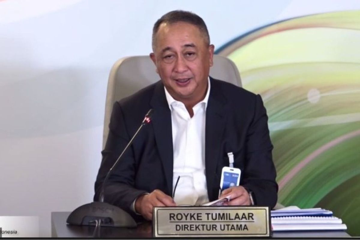 Direktur Utama PT Bank Negara Indonesia Tbk (BNI) Royke Tumilaar sempat menjabat sebagai Direktur Utama Bank Mandiri pada 2019-2020.
