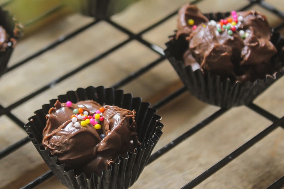 Ilusrasi kue cokelat choco crunch. 