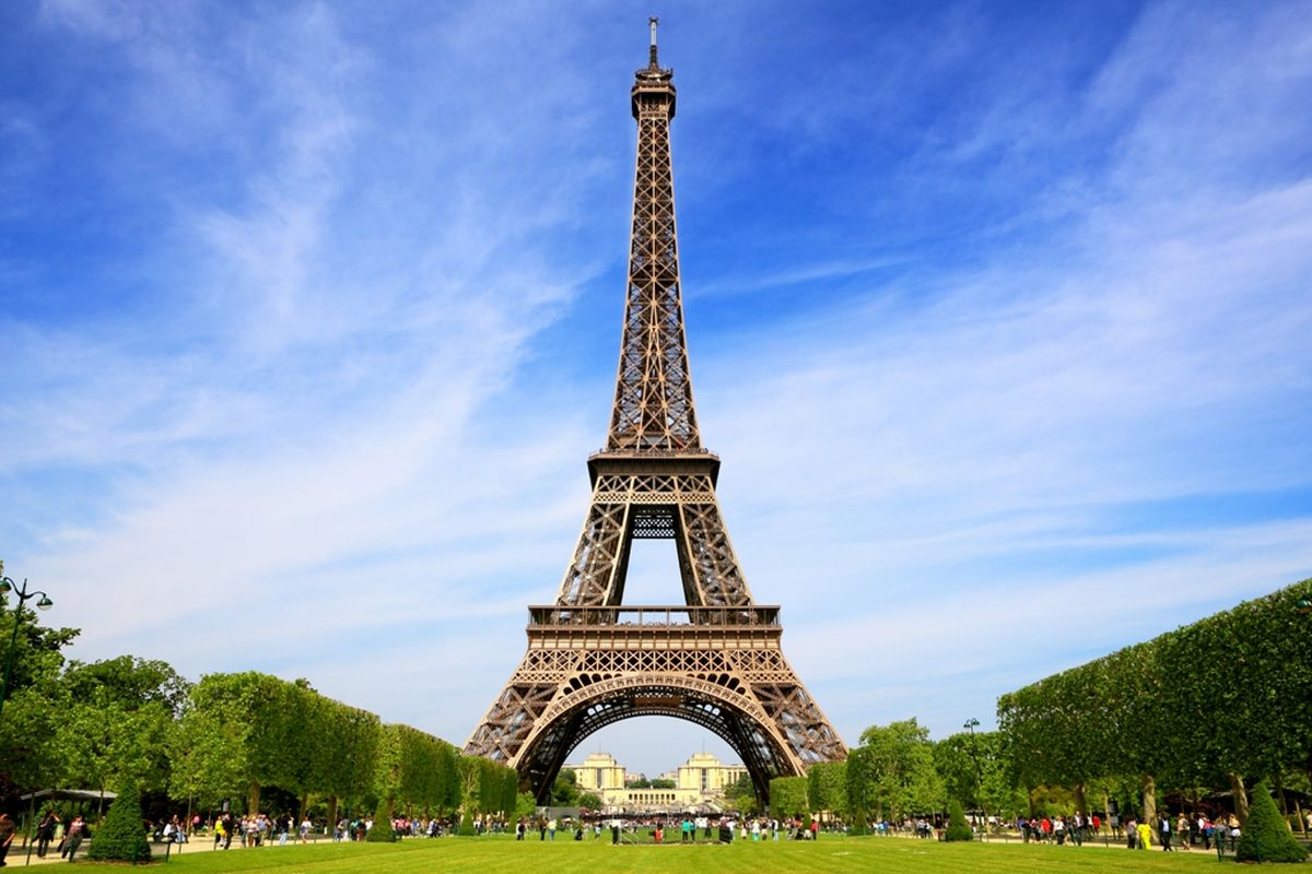 Menara Eiffel di Kota Paris, Perancis