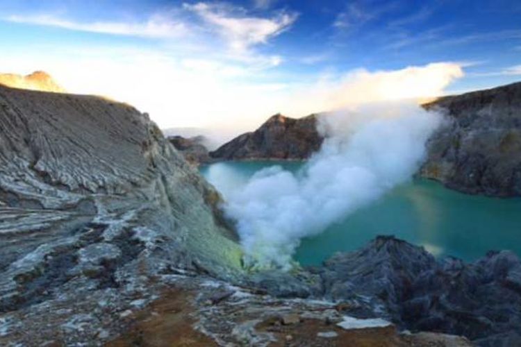 Kawah Ijen di Banyuwangi, Jatim.