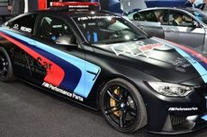 Melihat dari Dekat BMW M4 Coupe Sang Pengawal MotoGP