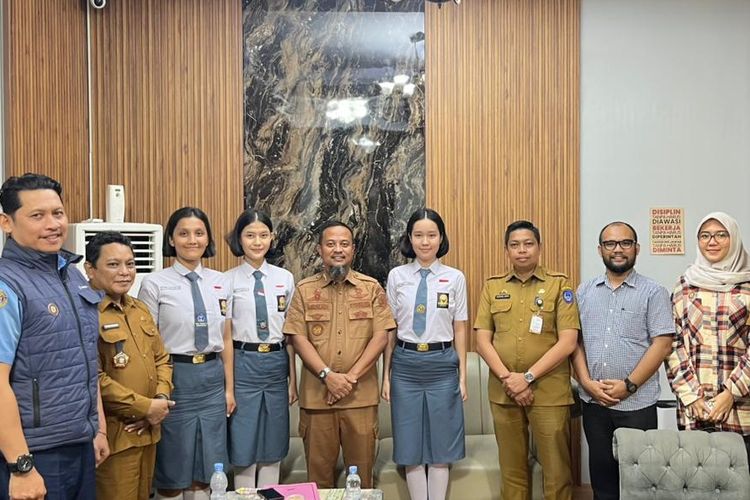 Gagal Jadi Paskibraka Istana, 2 Siswi Makassar Kejar Mimpi Kuliah di Almamater Xi Jinping