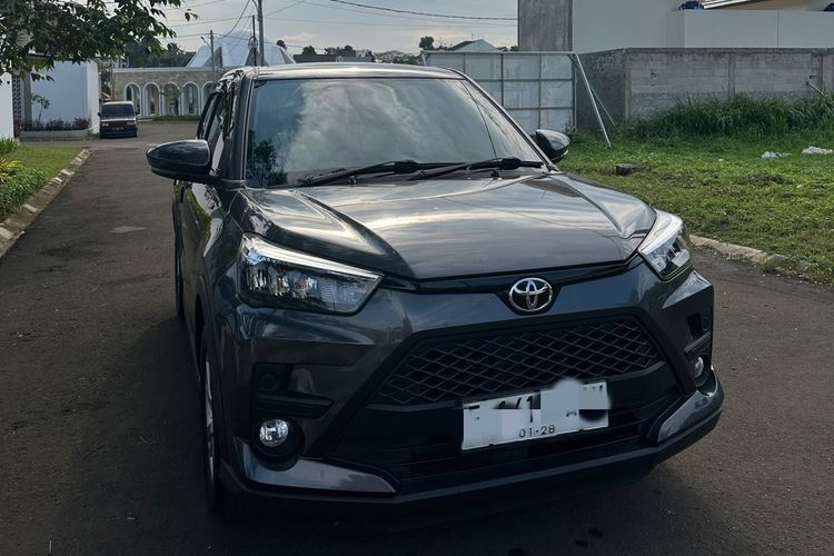 Toyota Raize 1.2 G milik Kiagus Abdul Rofi sejak 2023