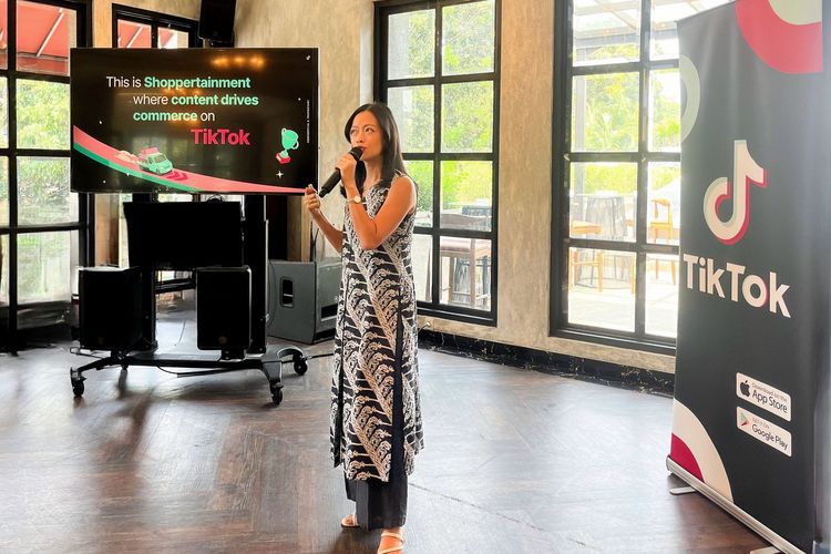  Sitaresti Astarini, Head of Business Marketing, TikTok Indonesia dalam acara Mega Sales Insight - Media Interactive Briefing 2024