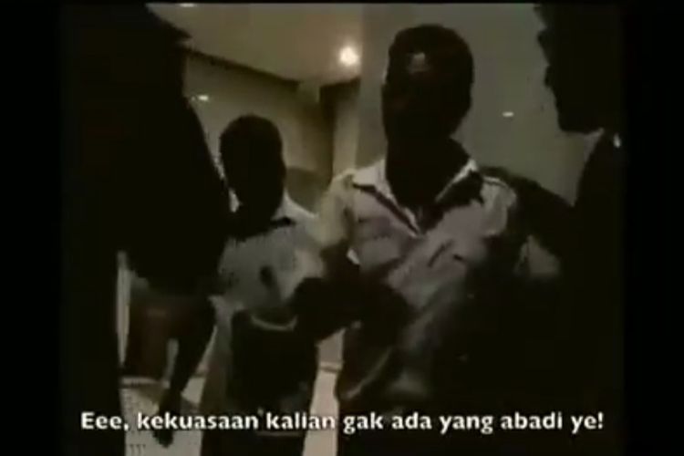 Tangkapan layar video Anggota DPR Fraksi PDI-P Adian Napitupulu saat berdebat dengan Budiman Sudjatmiko