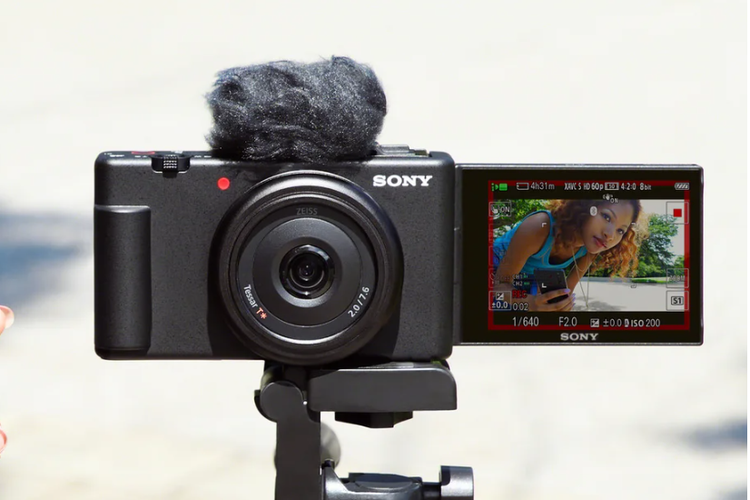 Pocket camera untuk vlogger Sony ZV-1F.