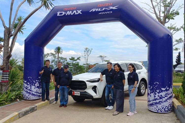 Uji ketangguhan Isuzu mu-X 4x4