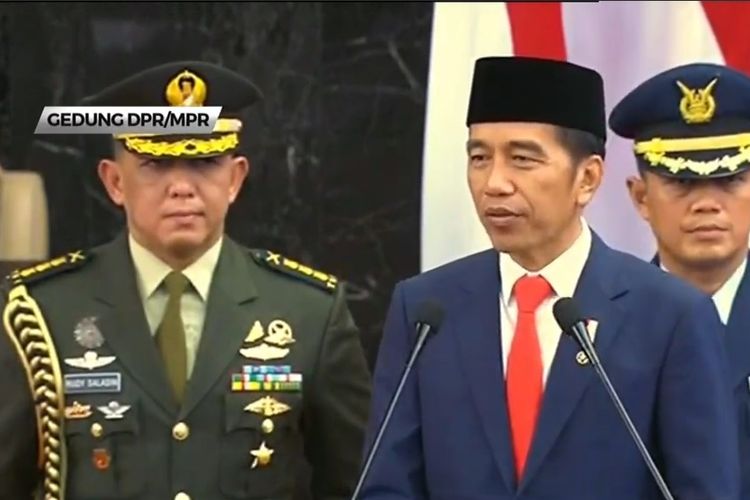 Presiden Joko Widodo dalam pidato pertamanya usai pelantikan yang dilakukan di Gedung DPR/MPR pada Minggu (20/10/2019).
