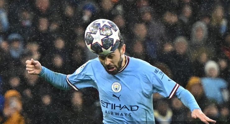 Sering Menyundul Bola Bisa Ubah Struktur Otak, Studi Ungkap Dampaknya