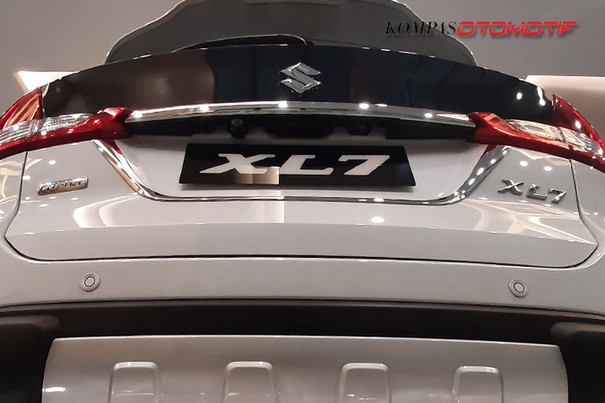 SUV murah Suzuki XL7