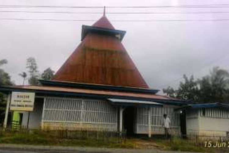 Masjid tertua di Bengkulu ini berusia 200 tahun dan tak pernah rusak dihantam gempa bumi.