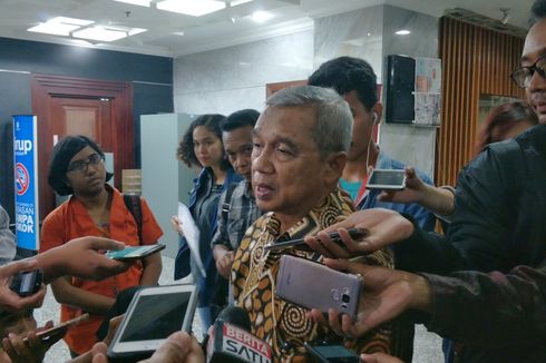 Jadi Tim Pengacara Bambang Trihatmodjo, Busyro Muqoddas Dikritik Pukat UGM 