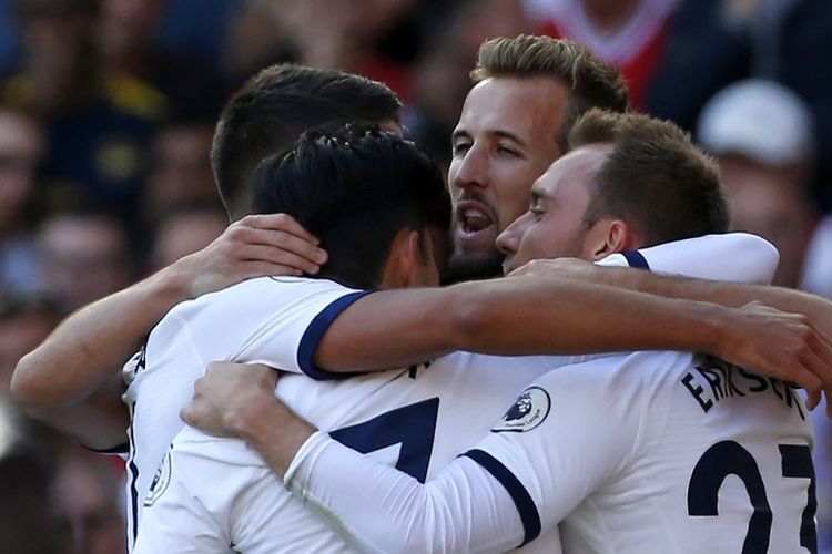 Harry Kane dkk merayakan gol Christian Eriksen dalam laga Arsenal vs Tottenham Hotspur di Stadion Emirates, 1 September 2019. 