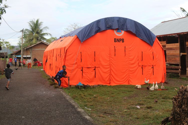 Fenomena tanah bergerak terjadi di permukiman penduduk Desa Lamkleng, Kecamatan Kuta Cot Glie, Kabupaten Aceh Besar, sejak Senin (11/1/2021).