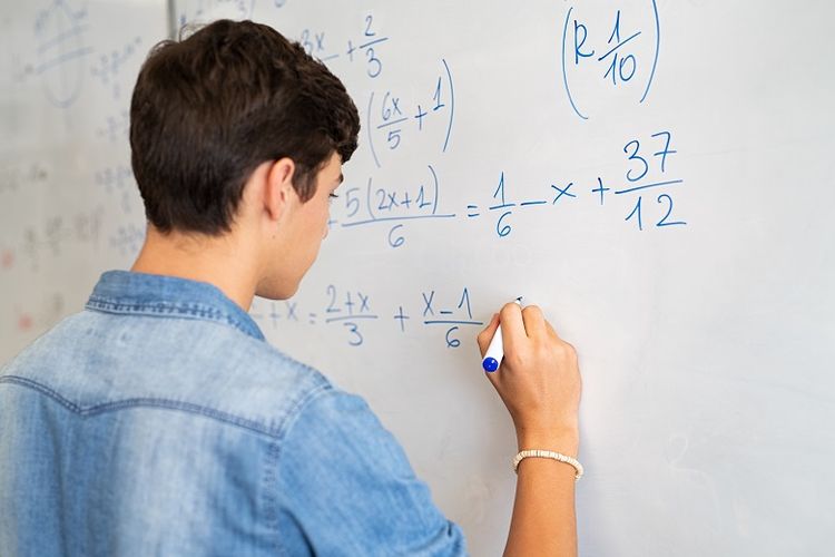 Siapa Bilang Belajar Matematika Itu Susah? Ini Cara Mudah dan Deretan  Manfaatnya