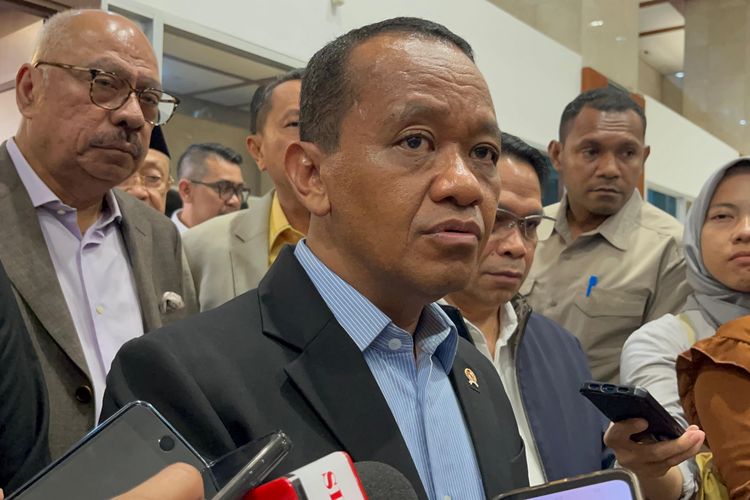 Soal Pertalite Bakal Dibatasi untuk Desil 9-10, Bahlil: Masih Dikaji
