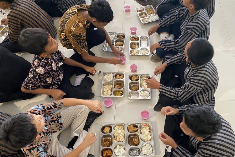 Bakteri E Coli Ditemukan pada Menu Olahan Telur MBG Kota Malang 