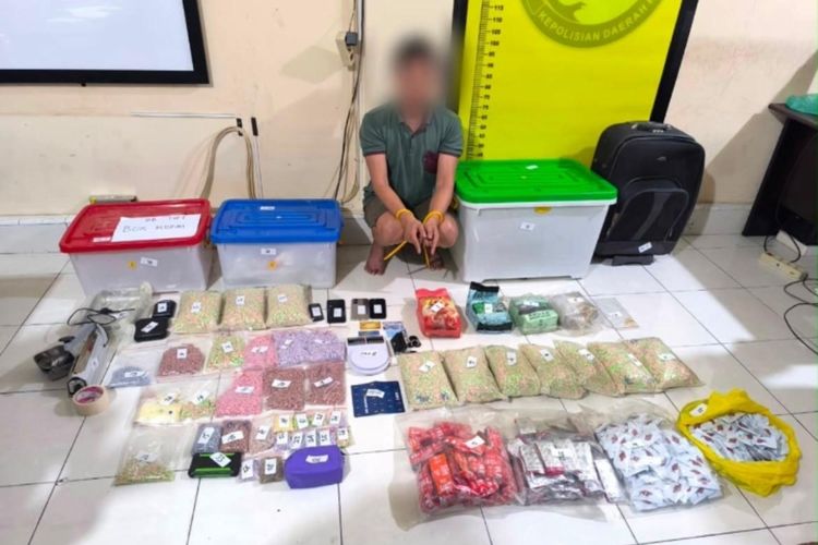 Polisi Bongkar Gudang Narkoba di Pekanbaru, 48.411 Butir Ekstasi dan Sabu Disita