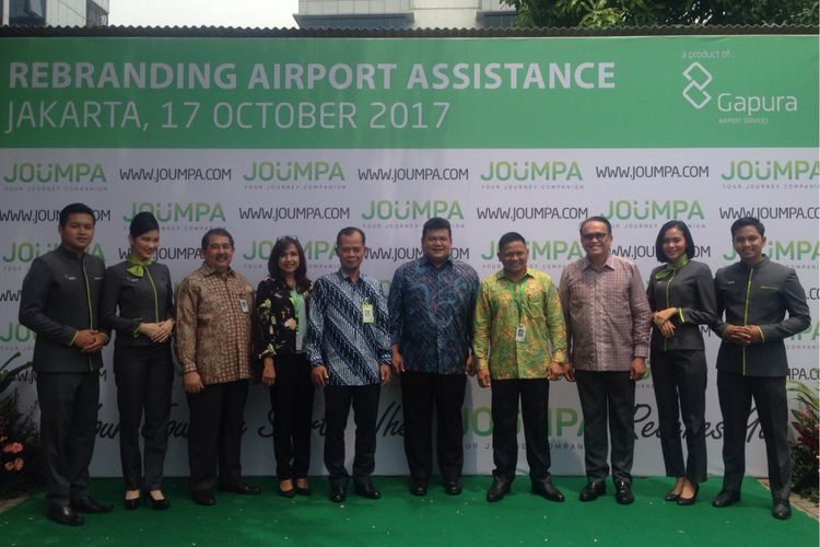 Sesi foto bersama di acara launching program rebranding JOUMPA di Gedung DAPERNA, Kota Baru Bandar Kemayoran, Jakarta, Selasa (17/10/2017).