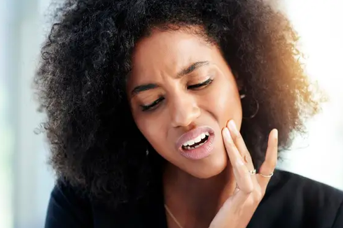 5 Dampak Stres pada Kesehatan Mulut, Salah Satunya Memicu Sakit Gigi