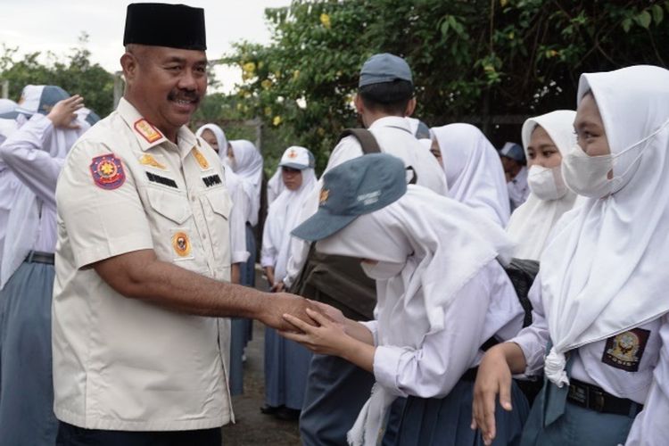 Bupati Kukar Edi Damansyah menginisiasi program Beasiswa Kukar Idaman, sebuah upaya strategis untuk mencetak sumber daya manusia (SDM) berkualitas