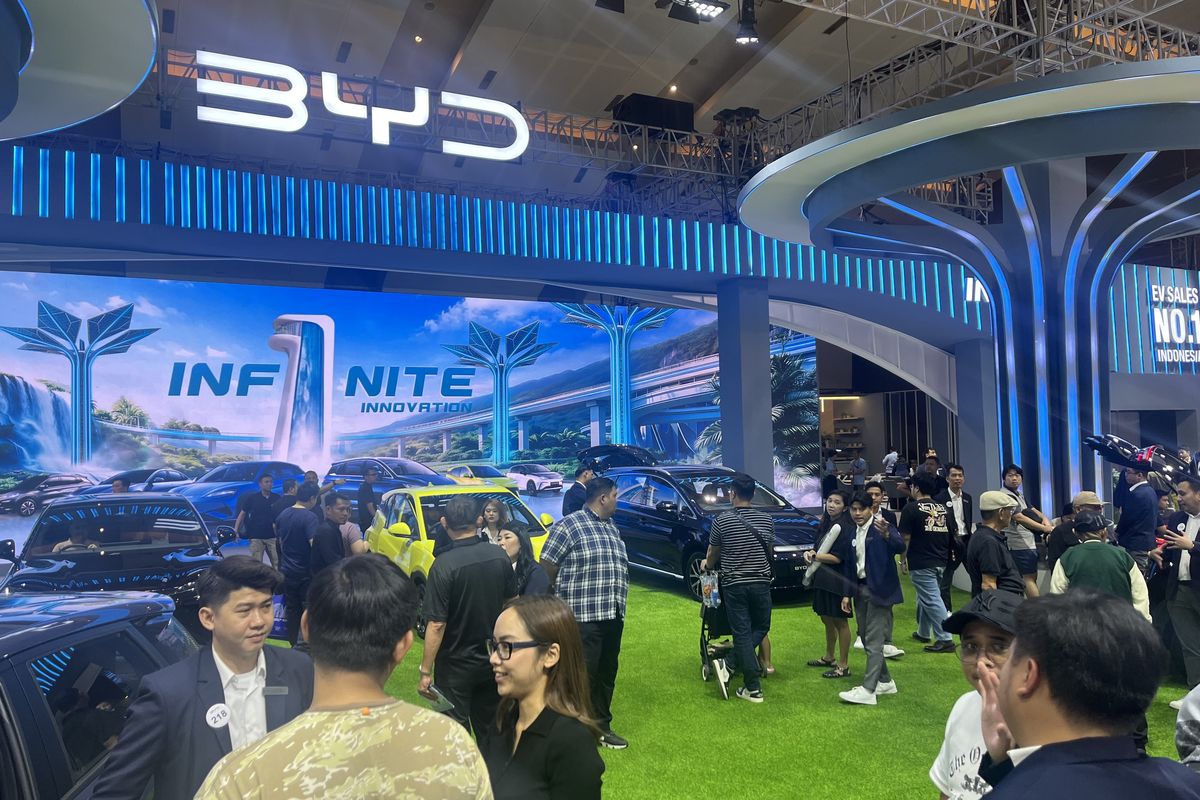 [POPULER OTOMOTIF] Harga Mobil Listrik, Chery Q Vs Changan Lumin