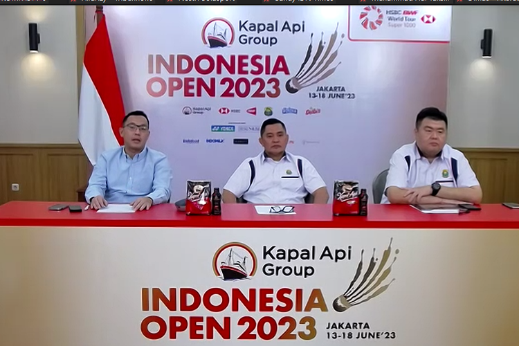 Ketua Panitia Pelaksana Indonesia Open 2023, Armand Darmadji (kanan), saat mengumumkan jadwal penjualan tiket dalam sesi konferensi pers virtual bersama awak meda, Selasa (23/5/2023) pagi WIB.