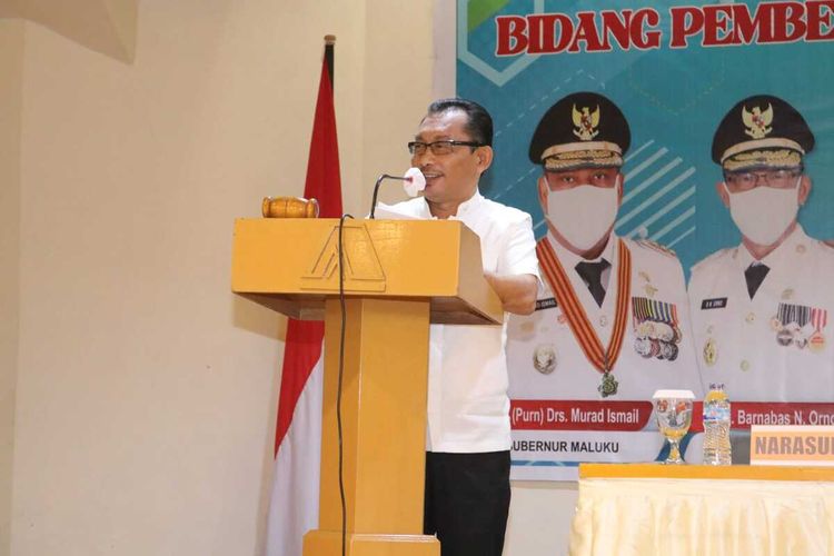 Wakil Gubernur Maluku, Barnabas Orno membuka Rapat Koordinasi (Rakor) Program Bidang Pemberdayaan Masyarakat dan Desa (BPMDes) Tahun 2021 di Ambon Rabu, (1/9/2021).